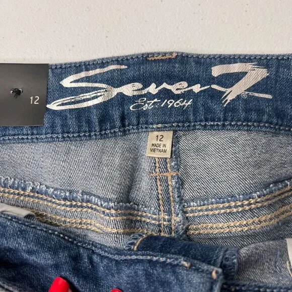 Seven7 Women's Denim Shorts Distressed Frayed Hem Size 12 Blue - Picture 3 of 10